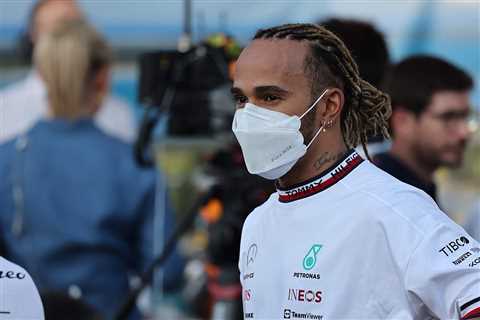  Hamilton plans Zoom push to rally Mercedes F1 troops 