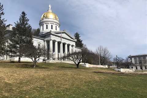 Vt. lawmakers override pension reform; Scott vetoes ‘Clean Heat Standard’