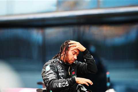  Toto Wolff Makes Heartbreaking Revelation About Lewis Hamilton: “…Hurts Enormously” 