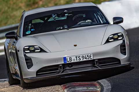 Rekordfahrt! The Porsche Taycan Turbo S Just Beat Tesla’s Nürburgring Lap Record