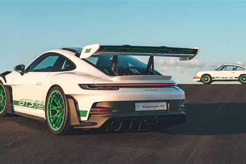 Porsche Floats Retro RS 2.7–Themed Package for 911 GT3 RS, and We're Here For It
