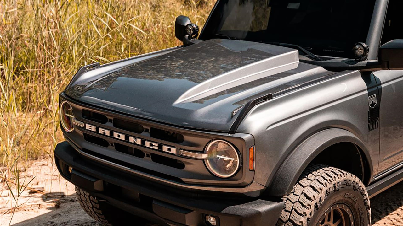 Cervini Cowl Hood for 2021 and 2022 Ford Bronco Has So Much Room For Activities