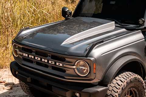Cervini Cowl Hood for 2021 and 2022 Ford Bronco Has So Much Room For Activities