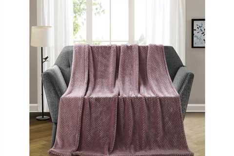 500 Sequence Basic Textured Outsized Throw Mauve for $70