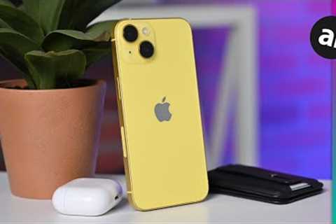 Hands On with the NEW Yellow iPhone 14 & Unboxing!