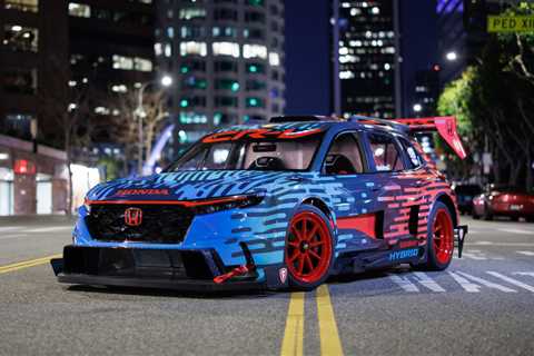 Honda CR-V Hybrid racer sports an IndyCar engine and supercapacitor hybrid tech