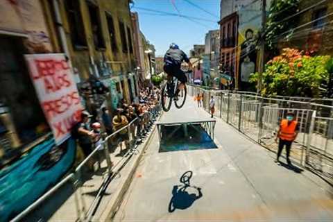 Full FPV Downhill Run with Tomas Slavik | Red Bull Valparaiso Cerro Abajo 2022