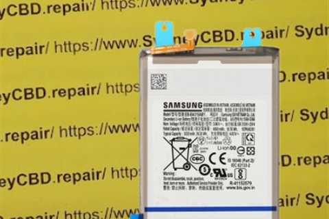 How do I remove the battery from my Samsung A33 5G?