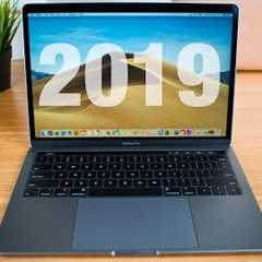 MacBook Pro 13 (2019) Review - Apple Finally Got It Right!
