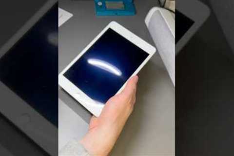 iPad Mini 4 - Applying screen protector #ipad#tablet#protection#apple
