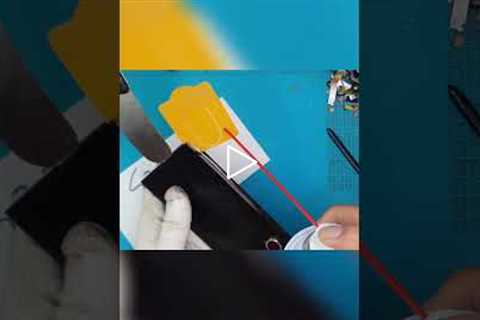 Fixing Gadgets: Easy Frame Removal Demonstration [GALAXY S22 ULTRA] | Sydney CBD Repair