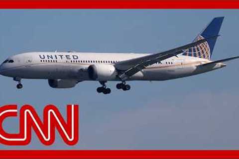 United Airlines flight makes emergency landing at Dulles after pilot declares mayday